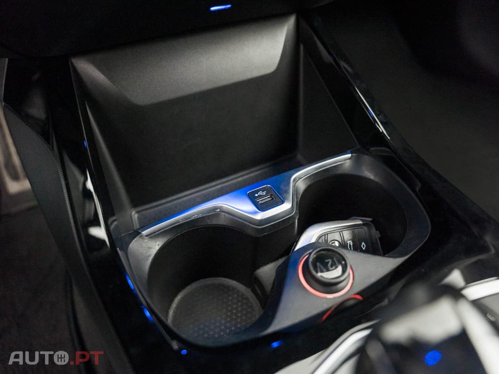 BMW 118 i Pack Desportivo M Auto