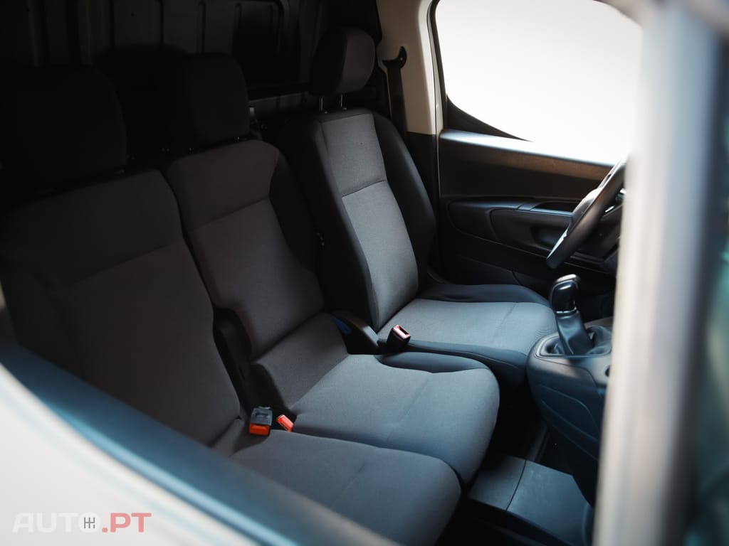 Peugeot Partner 1.5 BlueHDi Pemium Longa