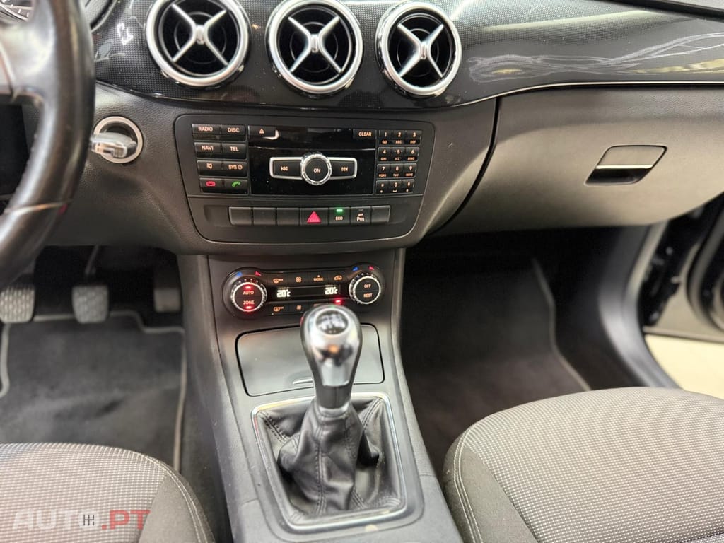 Mercedes-Benz B 180 d Progressive