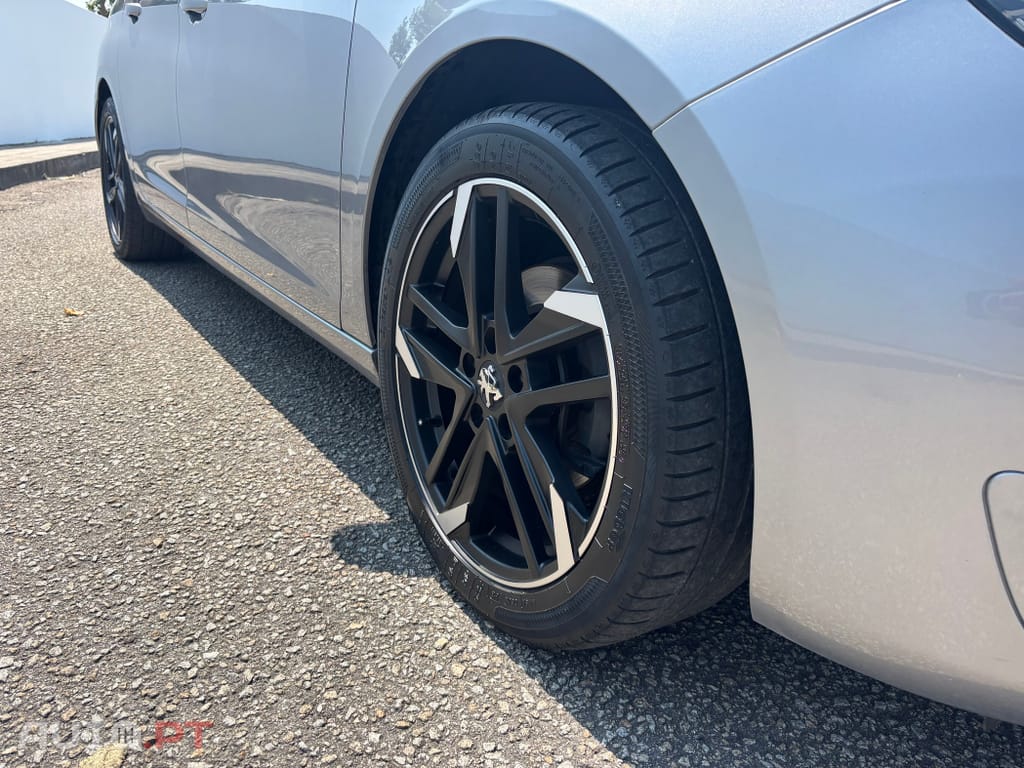 Peugeot 308 1.6 BlueHDi Allure J17