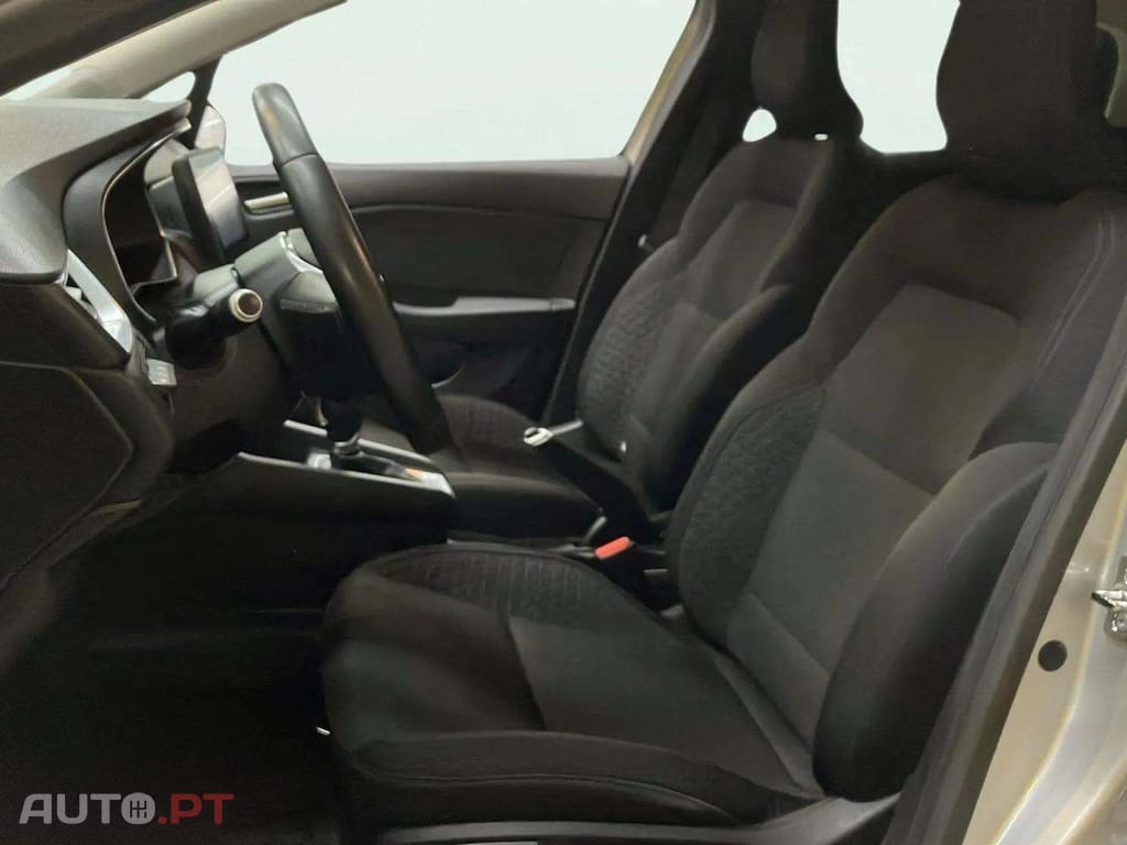 Renault Clio 1.6 E-Tech Intens