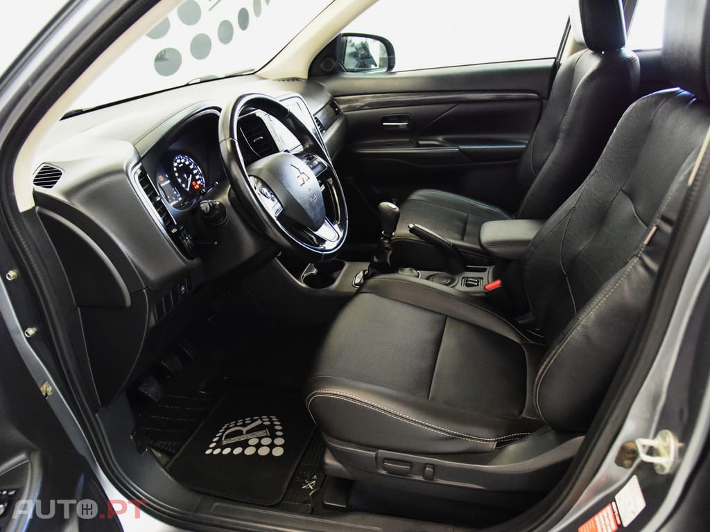 Mitsubishi Outlander 2.2 DI-D Intense