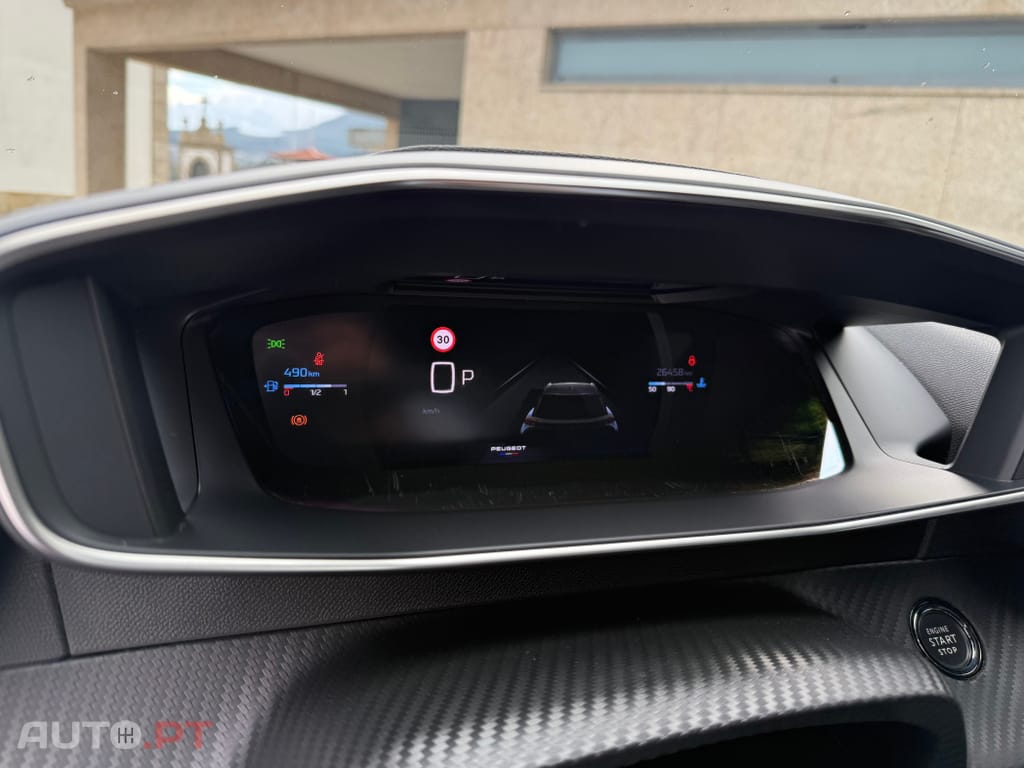 Peugeot 2008 1.2 PureTech GT EAT8