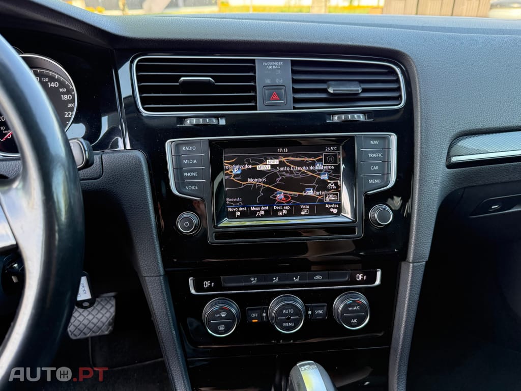 Volkswagen Golf 1.6 TDi Highline DSG