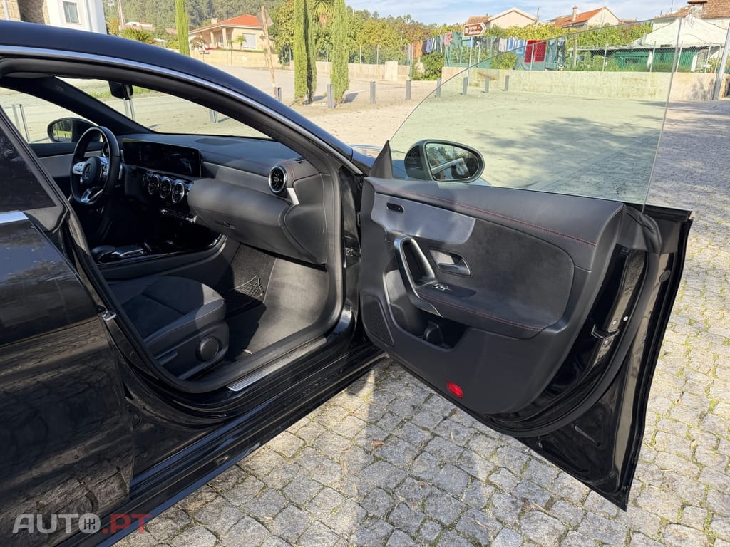 Mercedes-Benz CLA 180 d AMG LINE