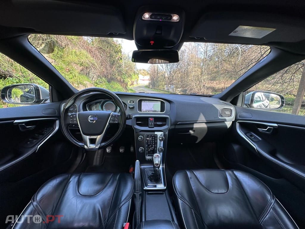 Volvo V40 1.6 D2 R-Design