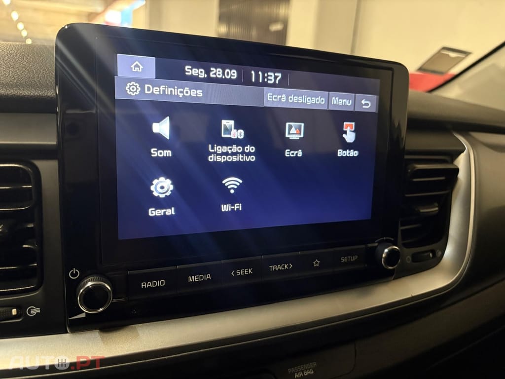 Kia Stonic 1.2 by FILA