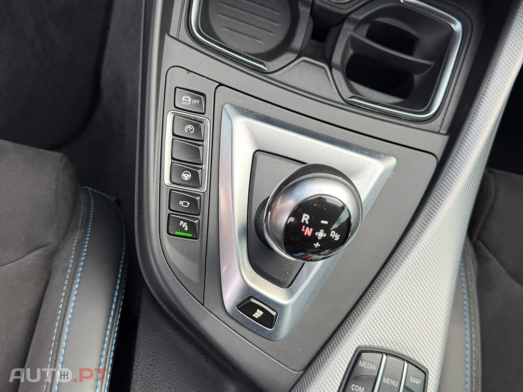 BMW M4 Auto