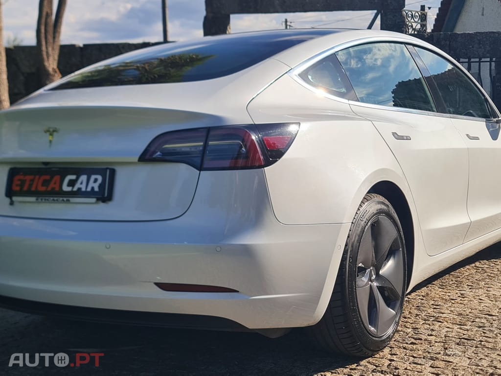 Tesla Model 3 Tração Traseira Premium