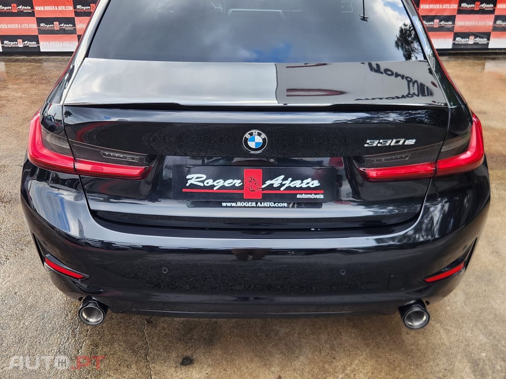 BMW 330 e Line Sport Auto