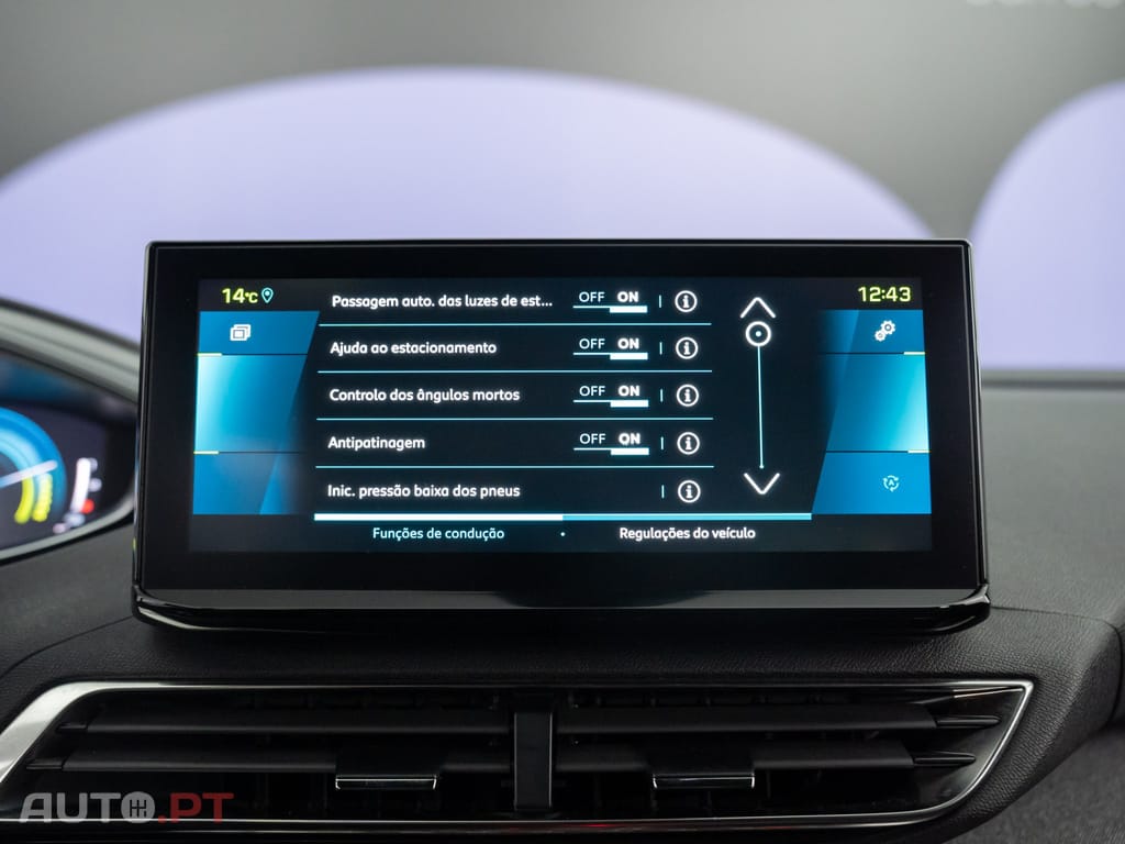 Peugeot 3008 1.6 Hybrid Allure e-EAT8