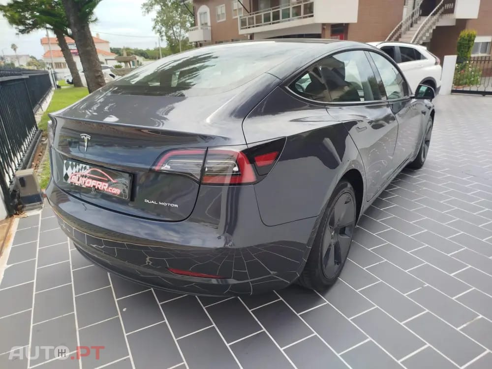 Tesla Model 3 Long-Range Dual Motor AWD