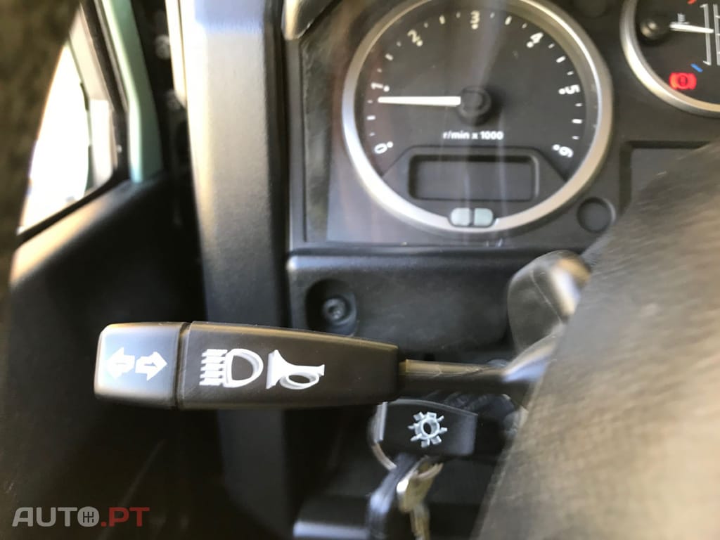 Land Rover Defender TD4 PUMA HERITAGE