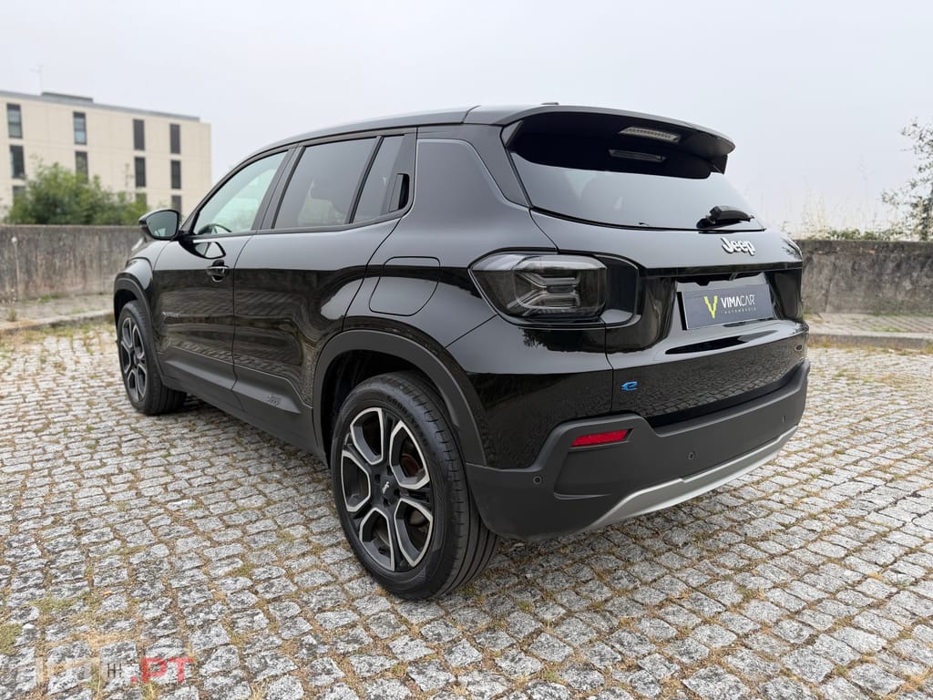 Jeep Avenger Summit 54 kWh