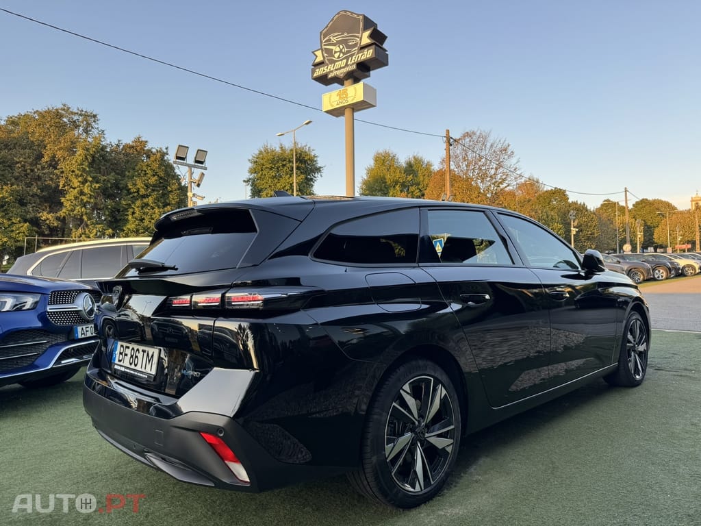 Peugeot 308 SW 1.6 Hybrid Active Pack e-EAT8
