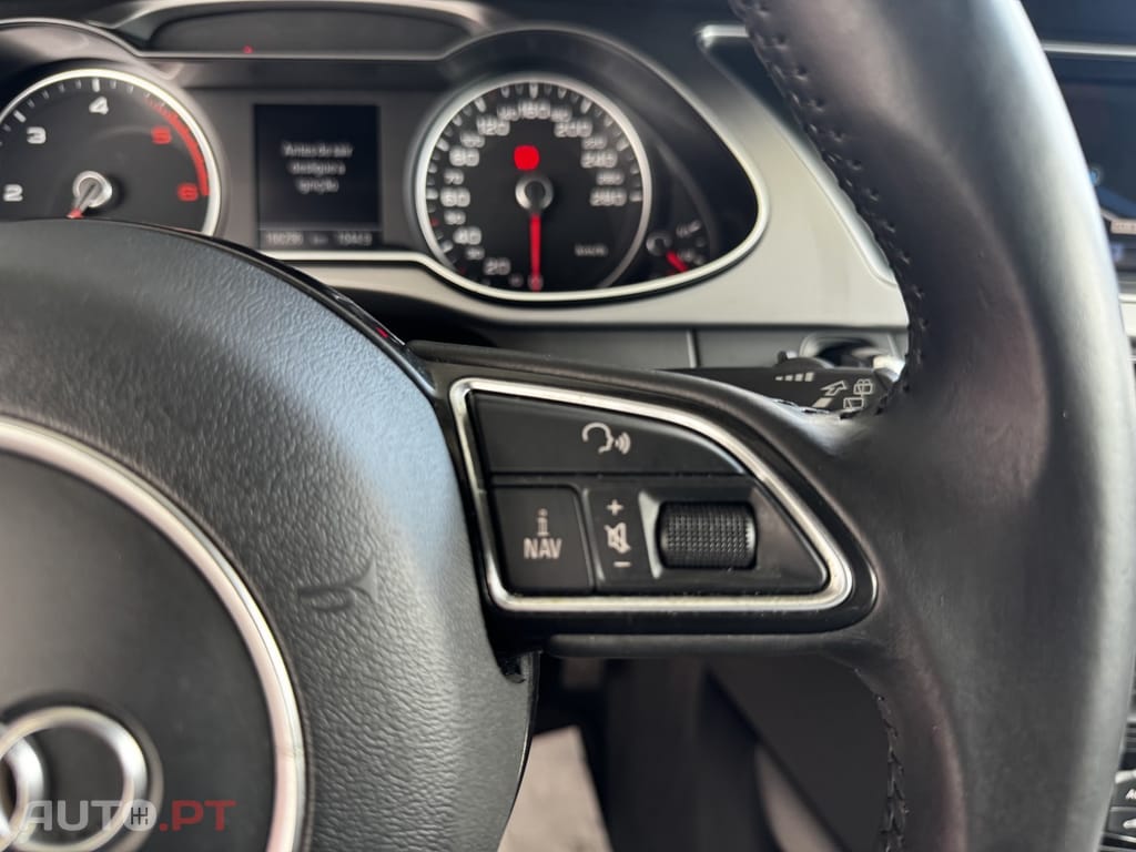 Audi A4 Avant 2.0 TDI Business Line S-line