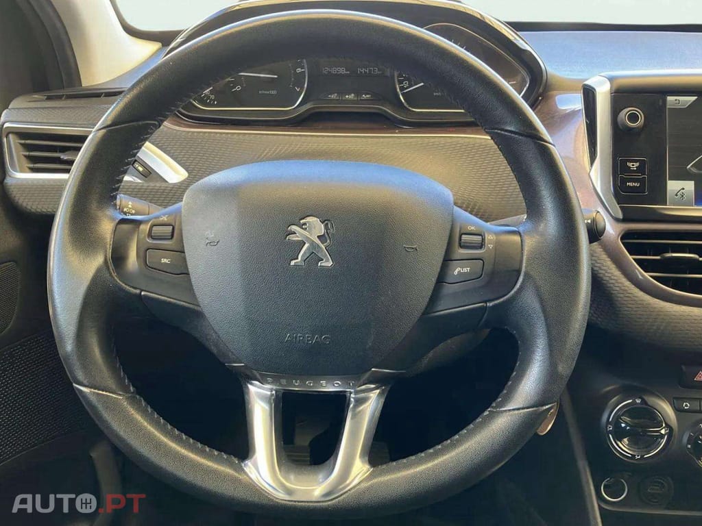Peugeot 2008 1.2 PureTech Style