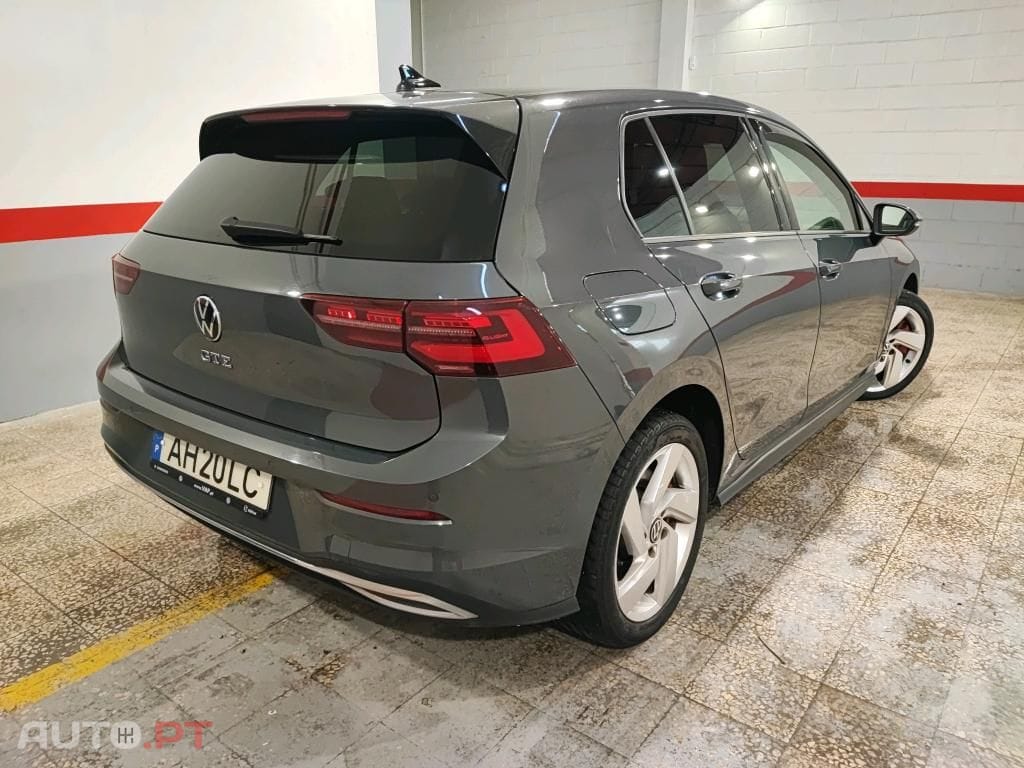 Volkswagen Golf 1.4 TSI GTE DSG
