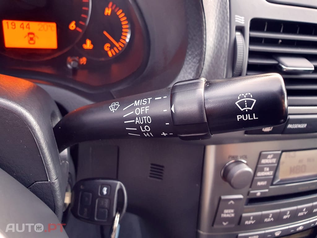 Toyota Avensis 2.0 D-4D Sol