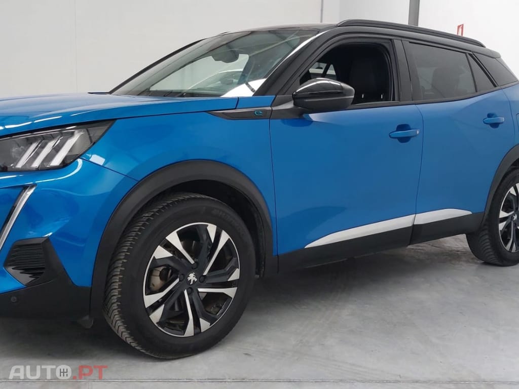 Peugeot E-2008 50 kWh GT