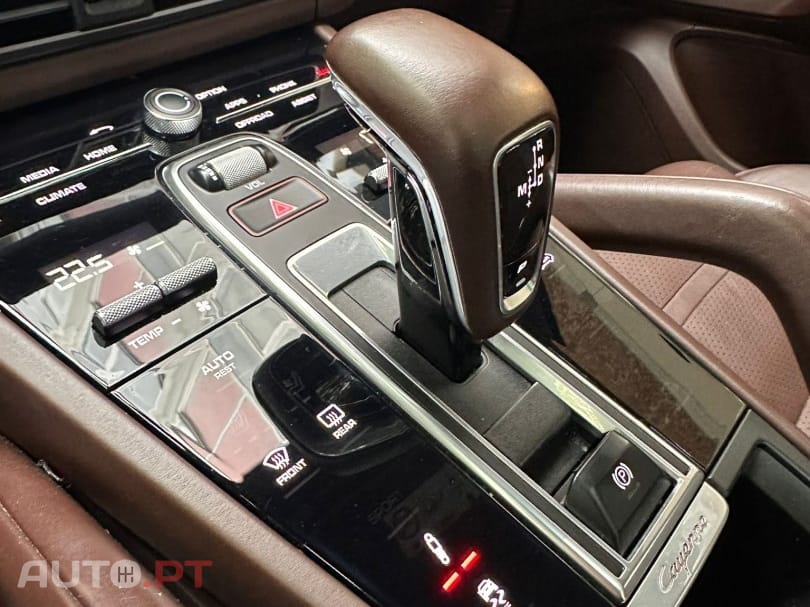 Porsche Cayenne 3.0 V6