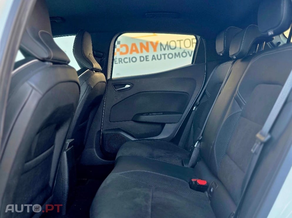 Renault Clio TCe 100 INTENS