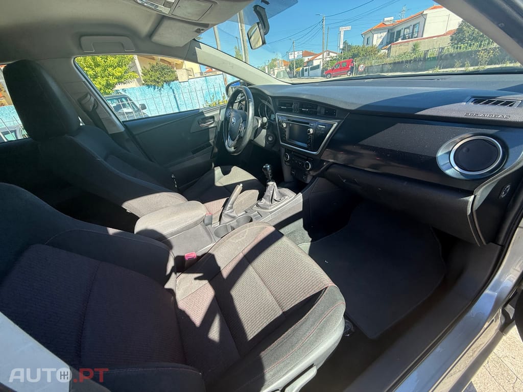 Toyota Auris Touring Sports 1.4 D-4D Active+AC