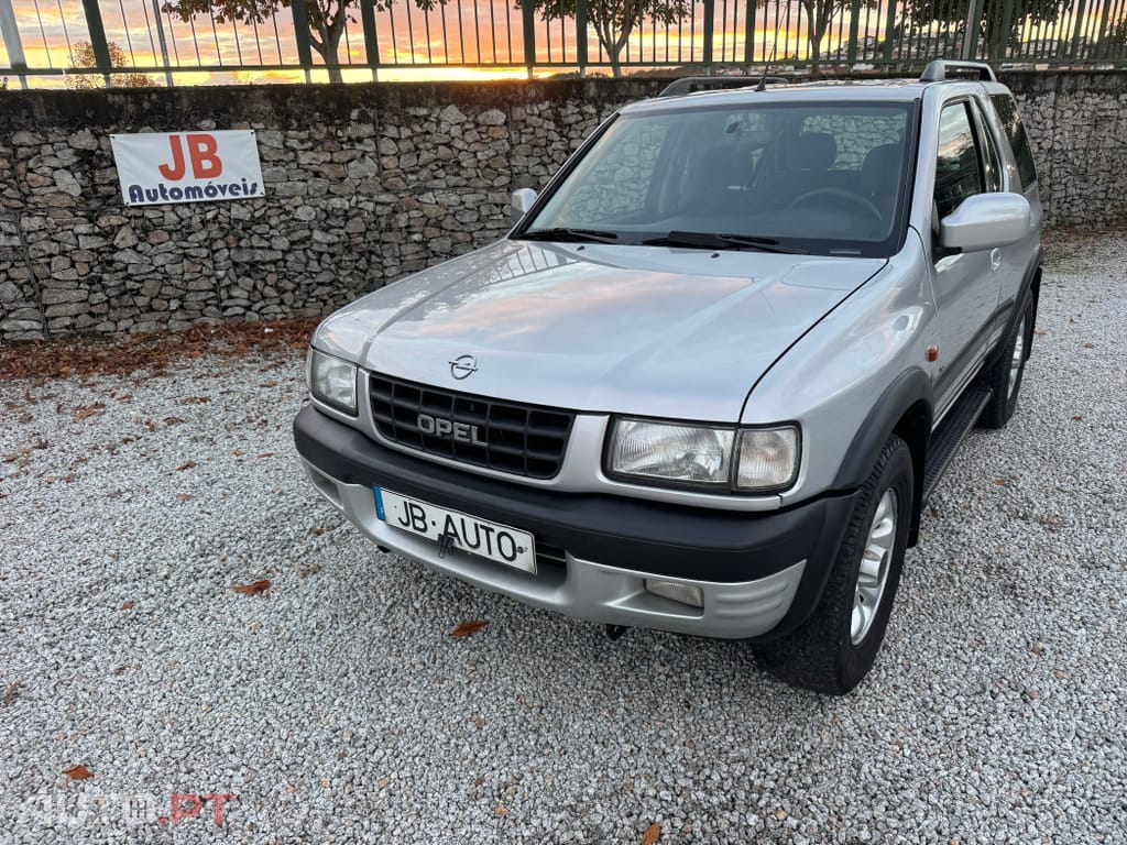 Opel Frontera 2.2 DTi Sport