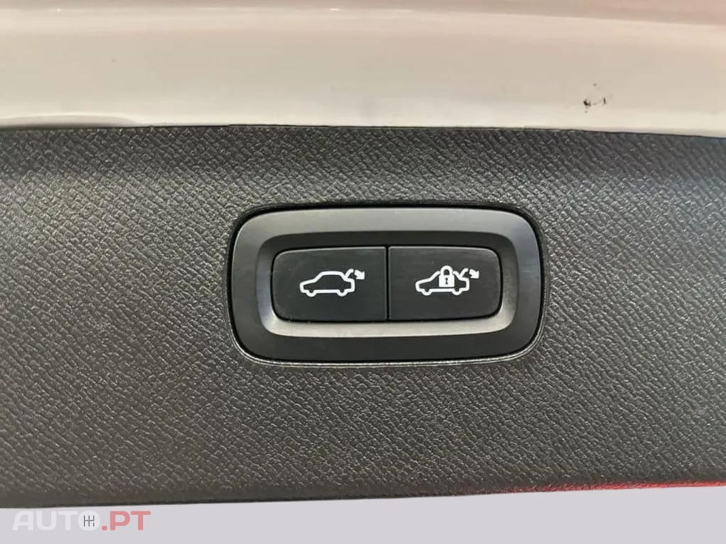 Volvo XC90 T8 AWD I.V.A DEDUTÍVEL