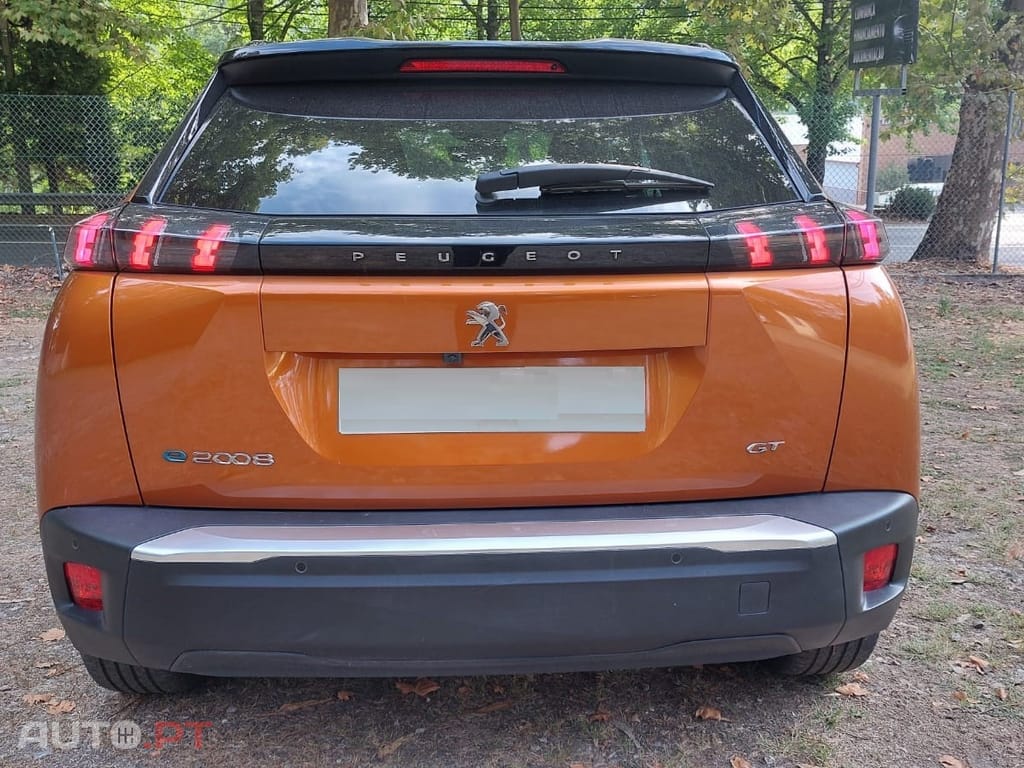Peugeot E-2008 50 kWh GT