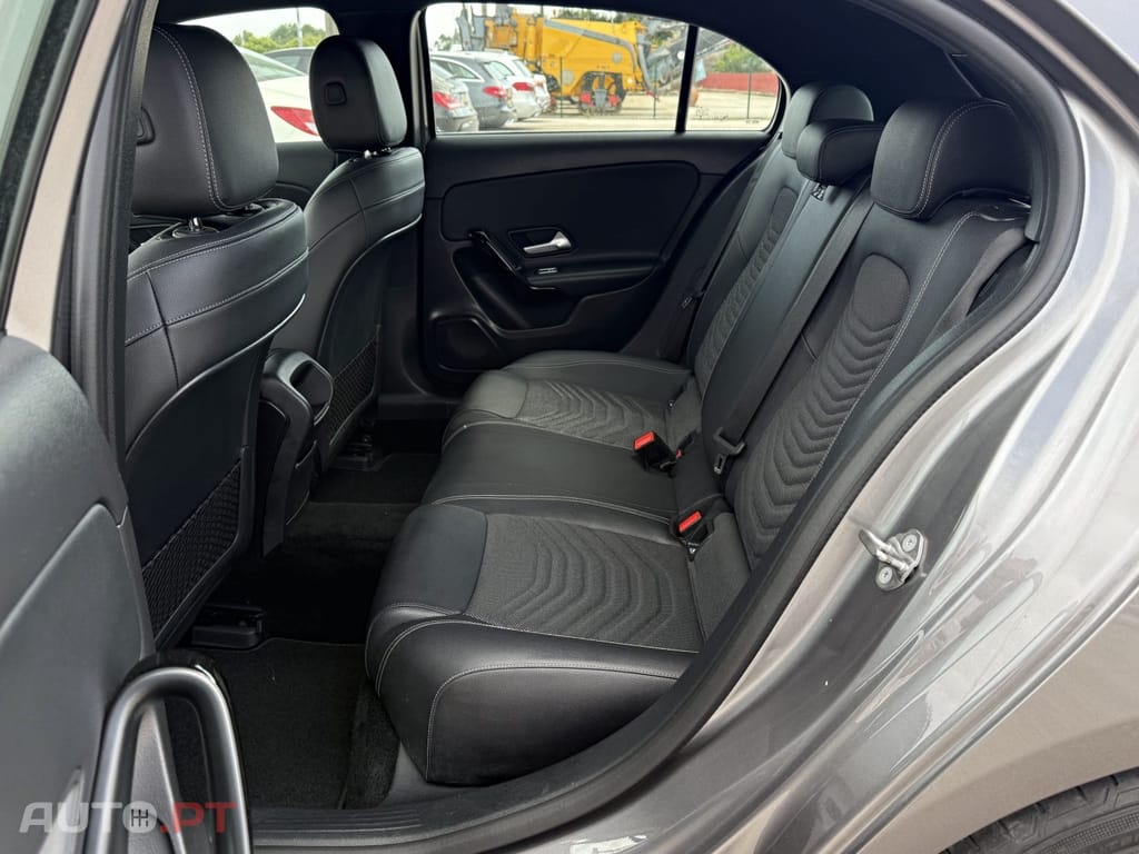 Mercedes-Benz A 180 d 7G-DCT Style — fotografia 13