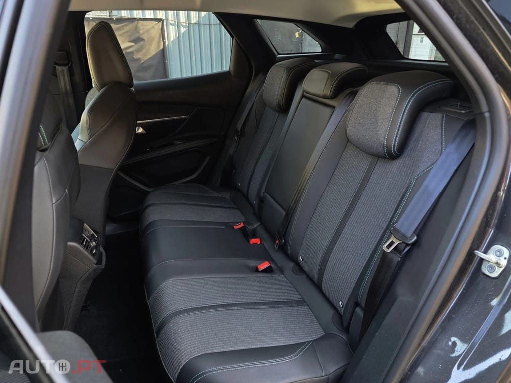 Peugeot 3008 1.5 BlueHDi Allure EAT8