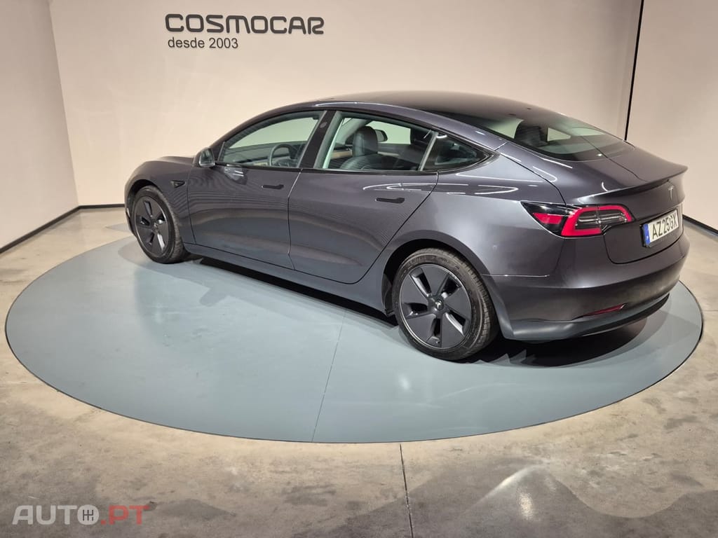 Tesla Model 3 BEV RWD — fotografia 12