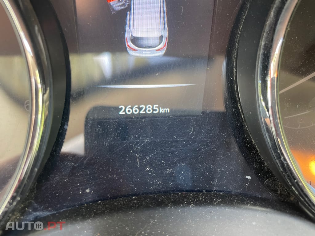 Nissan Qashqai n connecta
