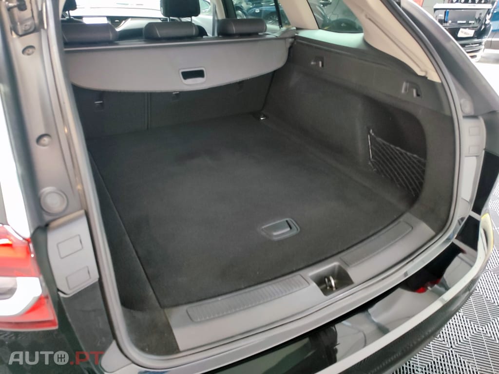 Opel Insignia 1.6 CDTI BUSINESS