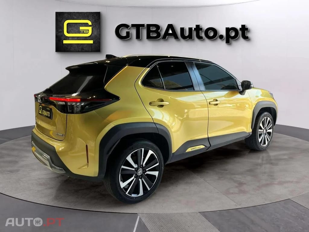 Toyota Yaris Cross 1.5 HYBRID 
