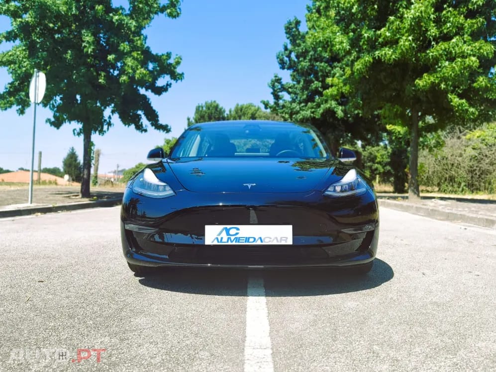 Tesla Model 3 Long Range AWD Dual Motor Performance