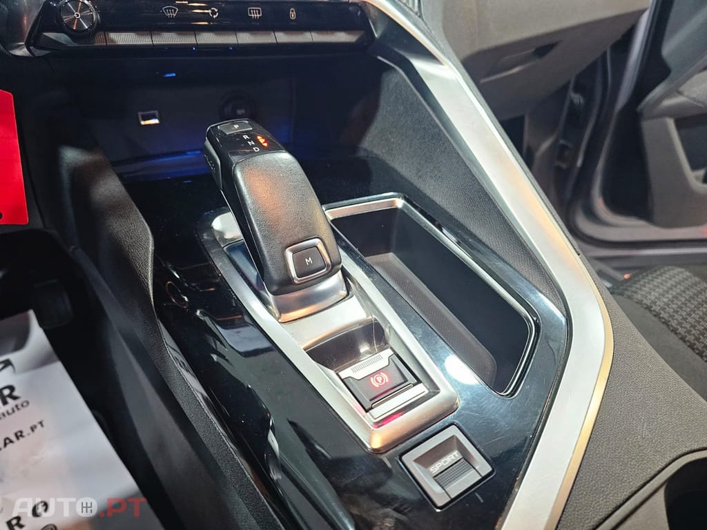 Peugeot 5008 1.5 BlueHDi Allure EAT8