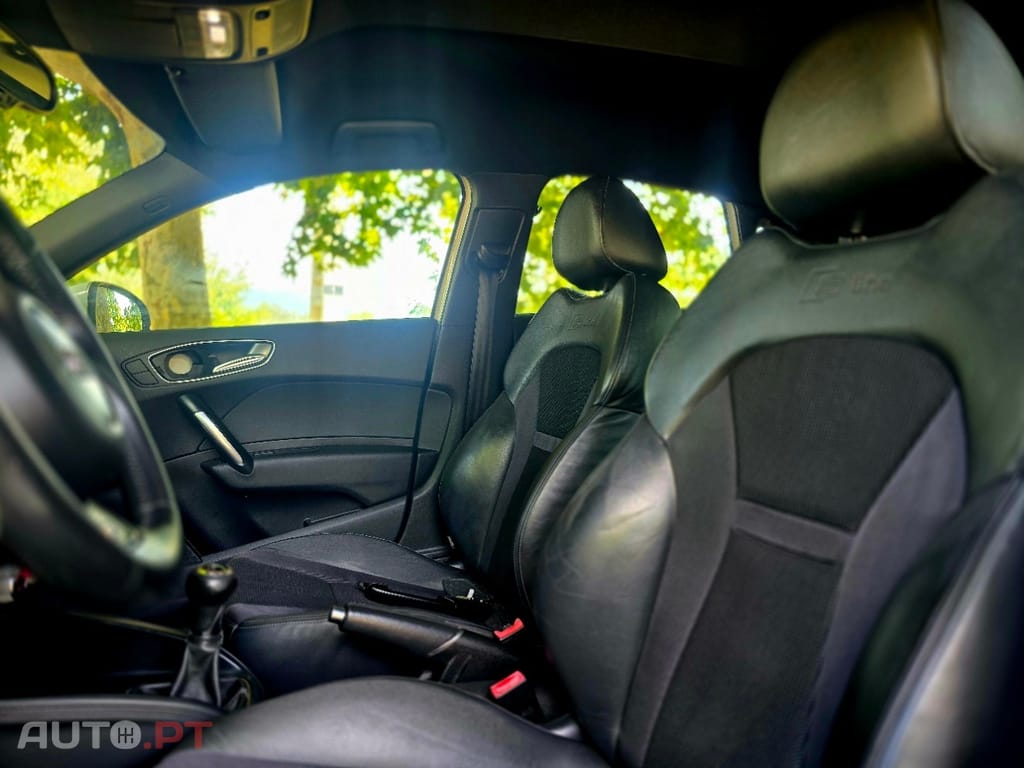 Audi A1 1.6 TDi S-line