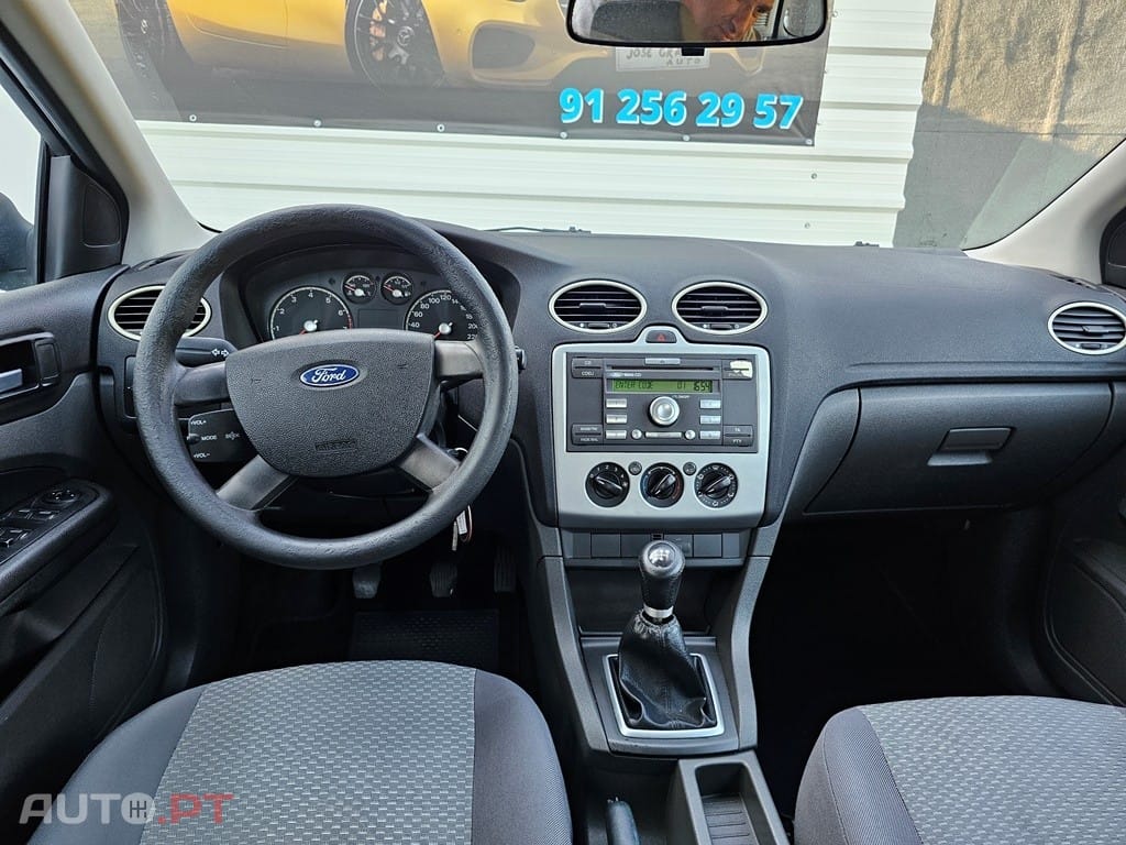 Ford Focus SW 1.4 16V Trend