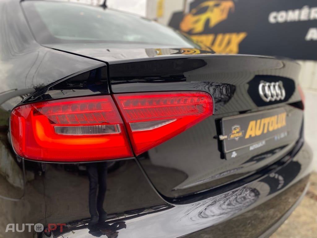 Audi A4 2.0 TDI DPF clean diesel S line Sport Pack