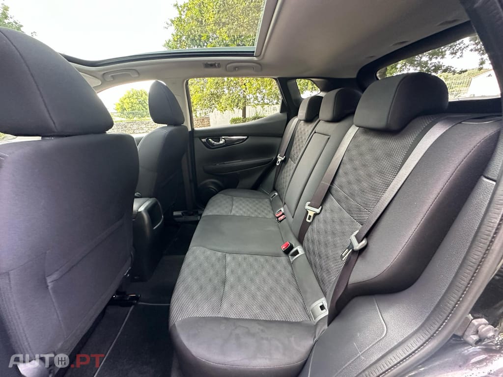 Nissan Qashqai 1.5 dCi N-Connecta 18