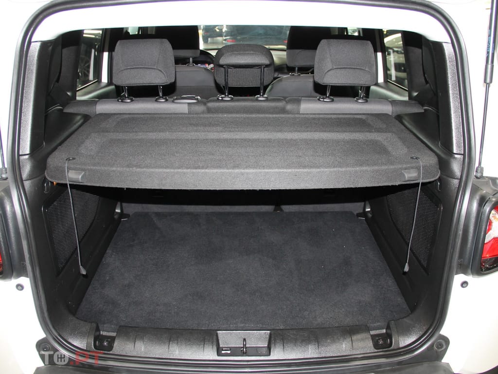 Jeep Renegade 1.6 MJD Night Eagle
