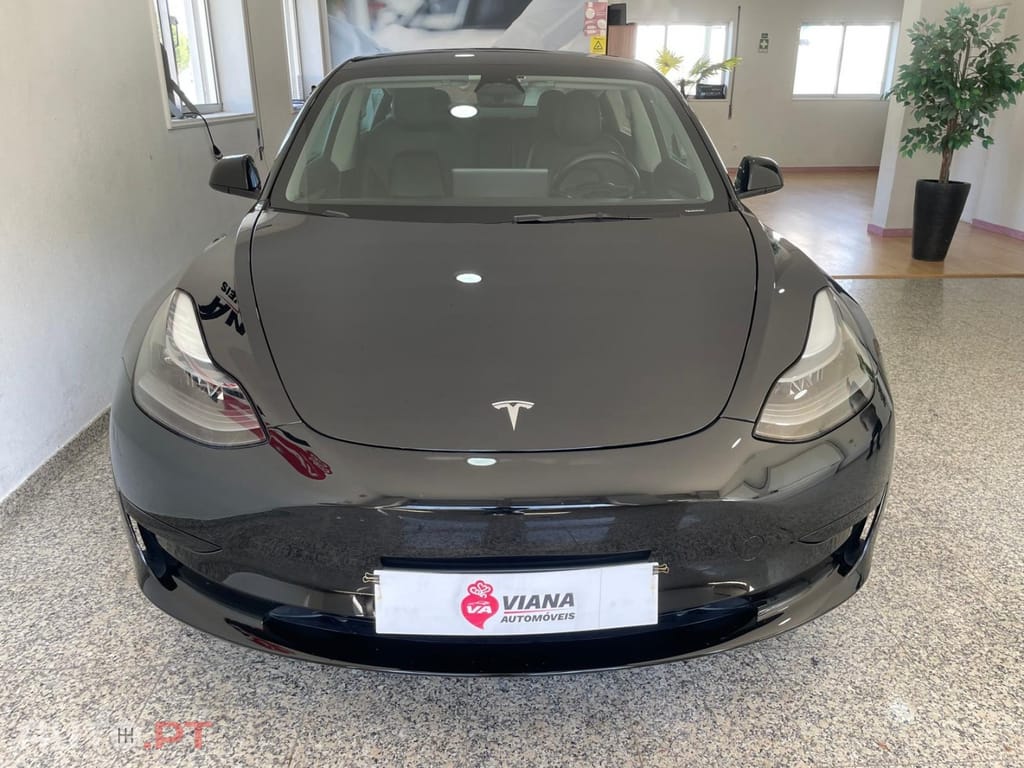 Tesla Model 3 Tração Traseira