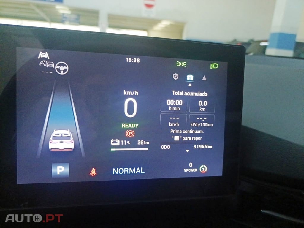 MG MG4 64 kWh Luxury