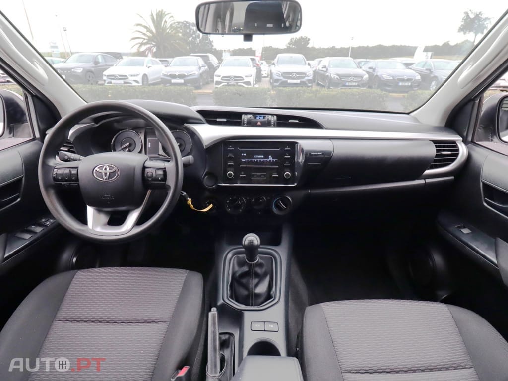 Toyota Hilux 2.4 D-4D 4WD CD CH