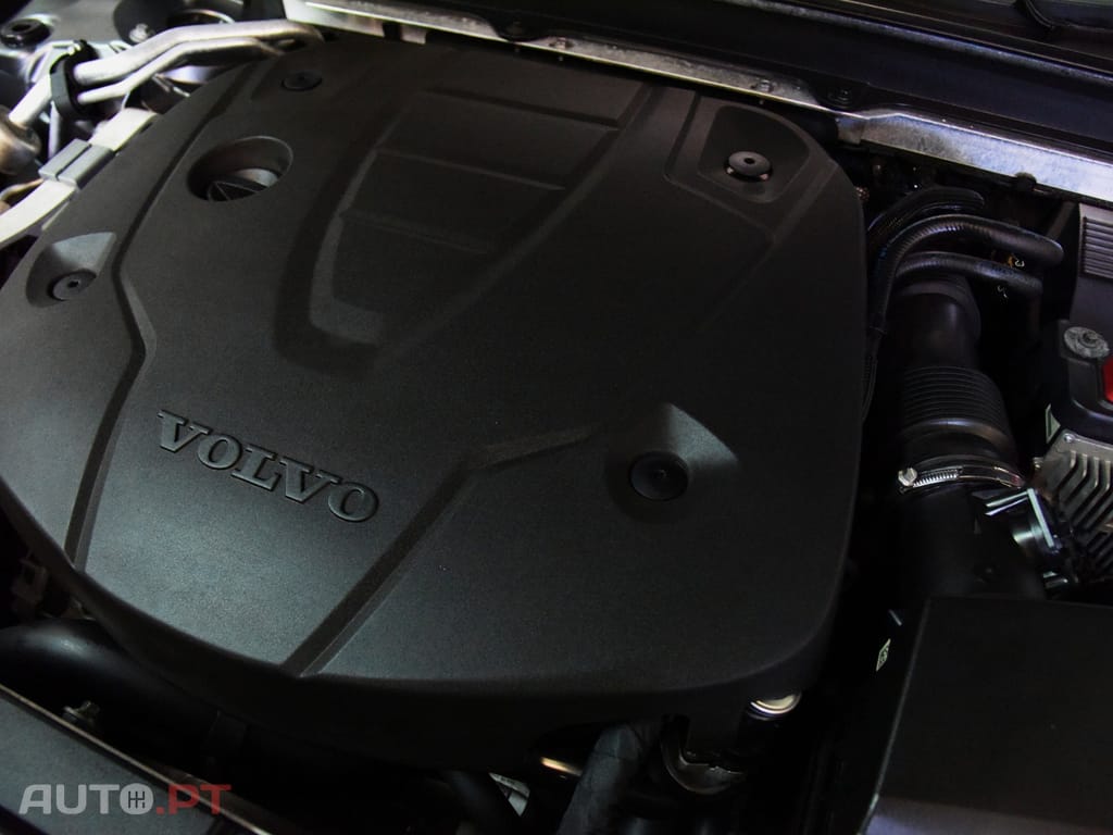 Volvo V90 2.0 D4 Momentum Geartronic