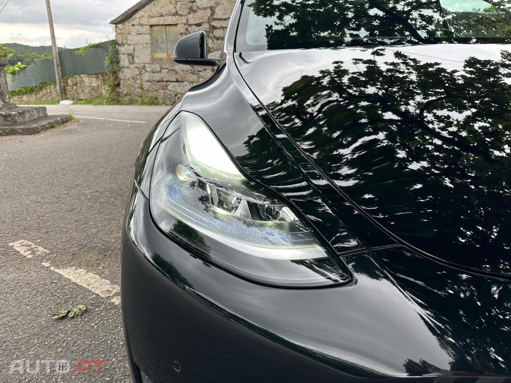 Tesla Model Y Long Range Tração Integral