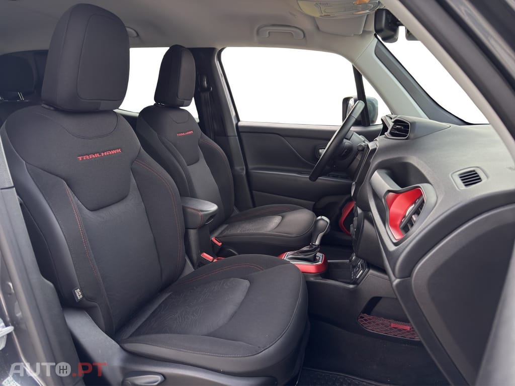 Jeep Renegade 1.3 TG 4Xe Trailhawk