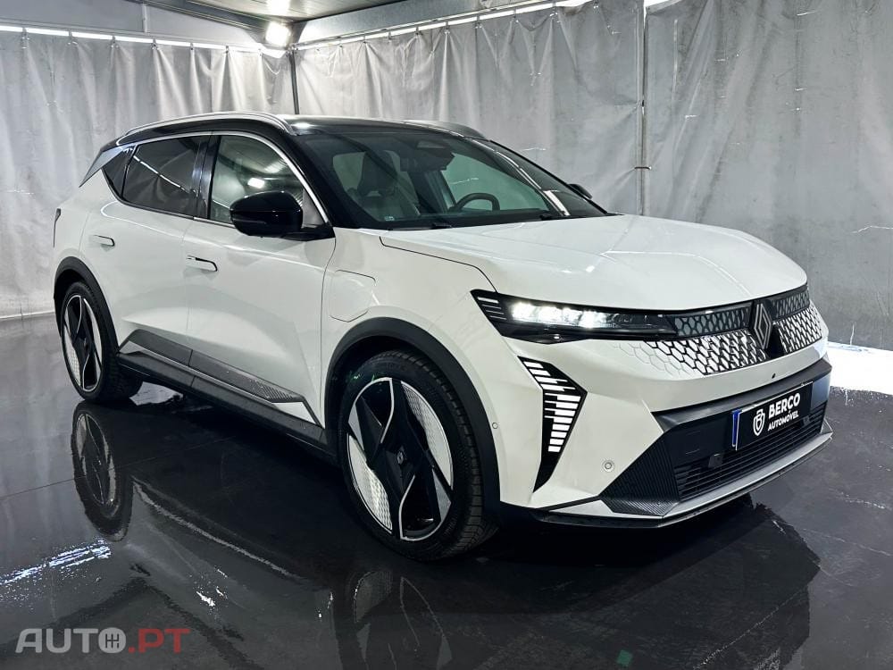 Renault Scénic 220 Long Range Techno